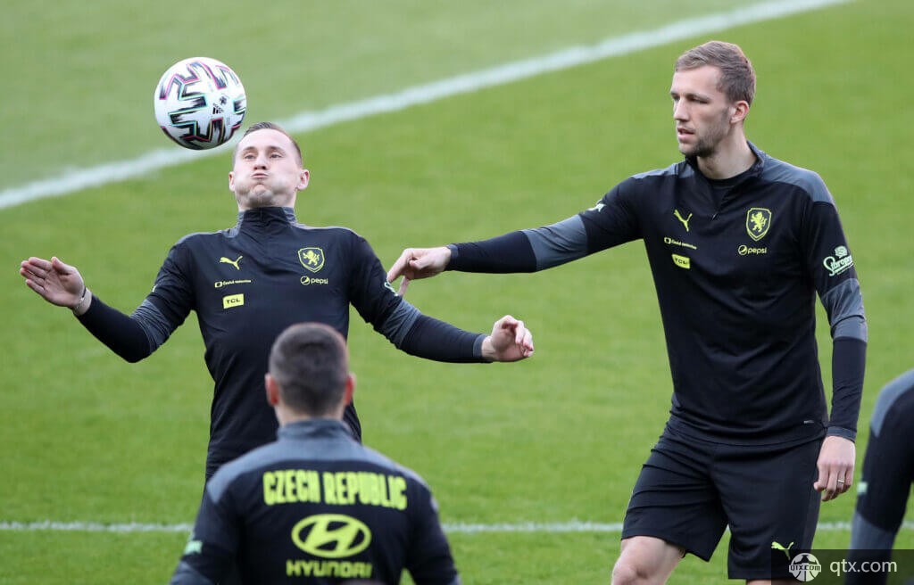 在维护比赛 在维护比赛