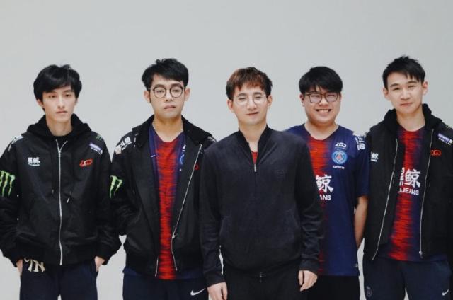 中国队依然 中国队依然