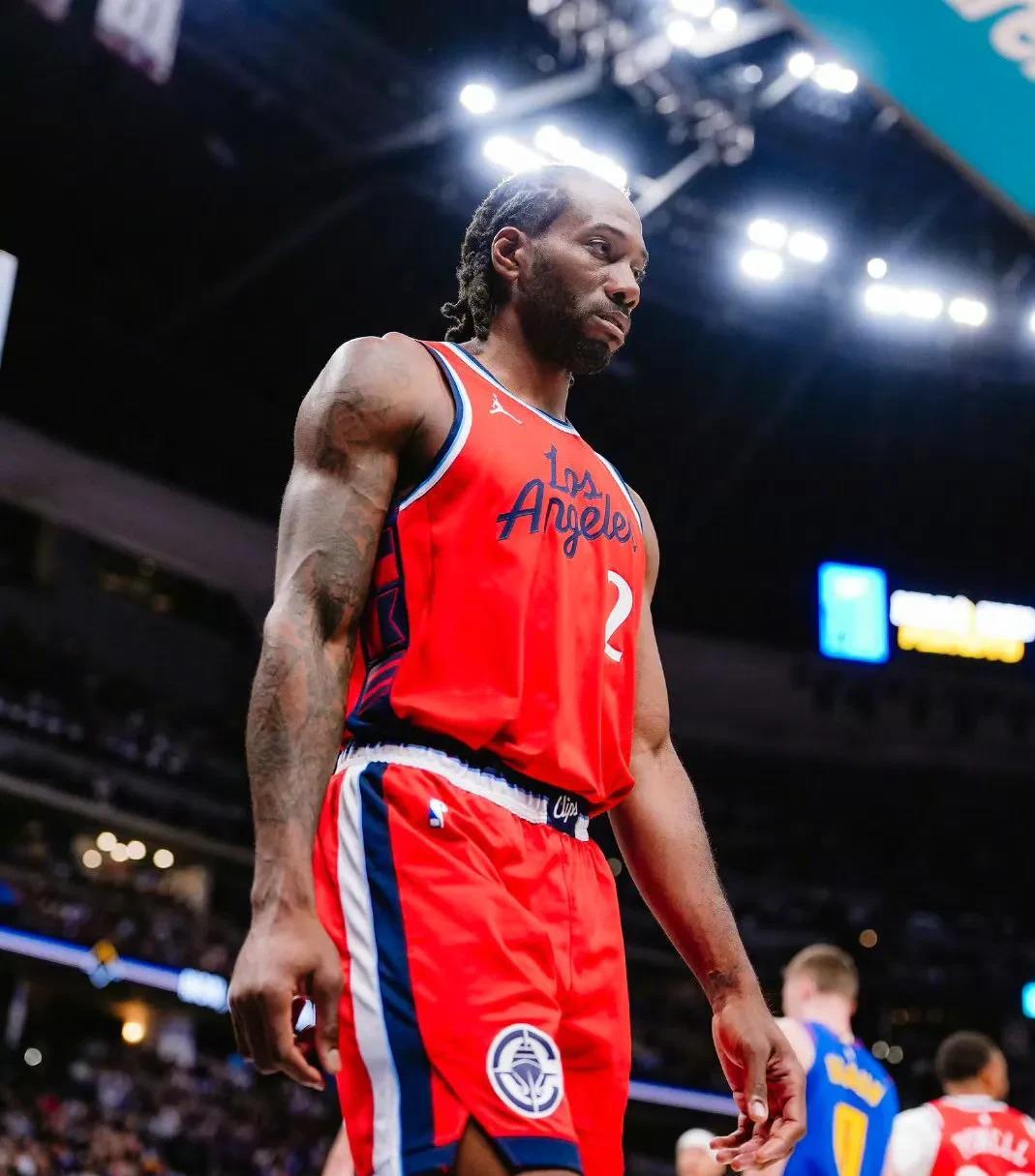 與世界爭吵 與世界爭吵