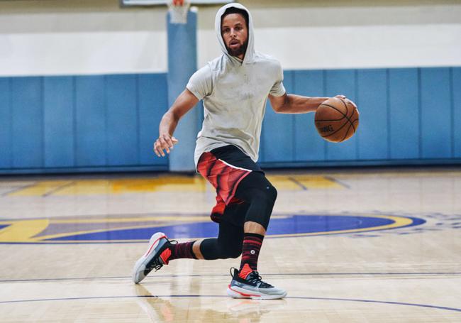 积极卡位 积极卡位