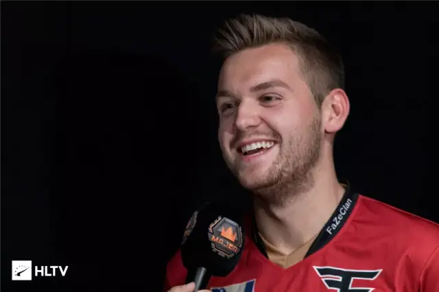 用身体对齐 用身体对齐